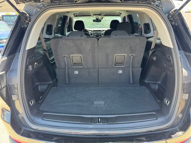 Certified 2023 Jeep Grand Cherokee L Laredo w/ Trailer Tow Group (B) RWD image 7
