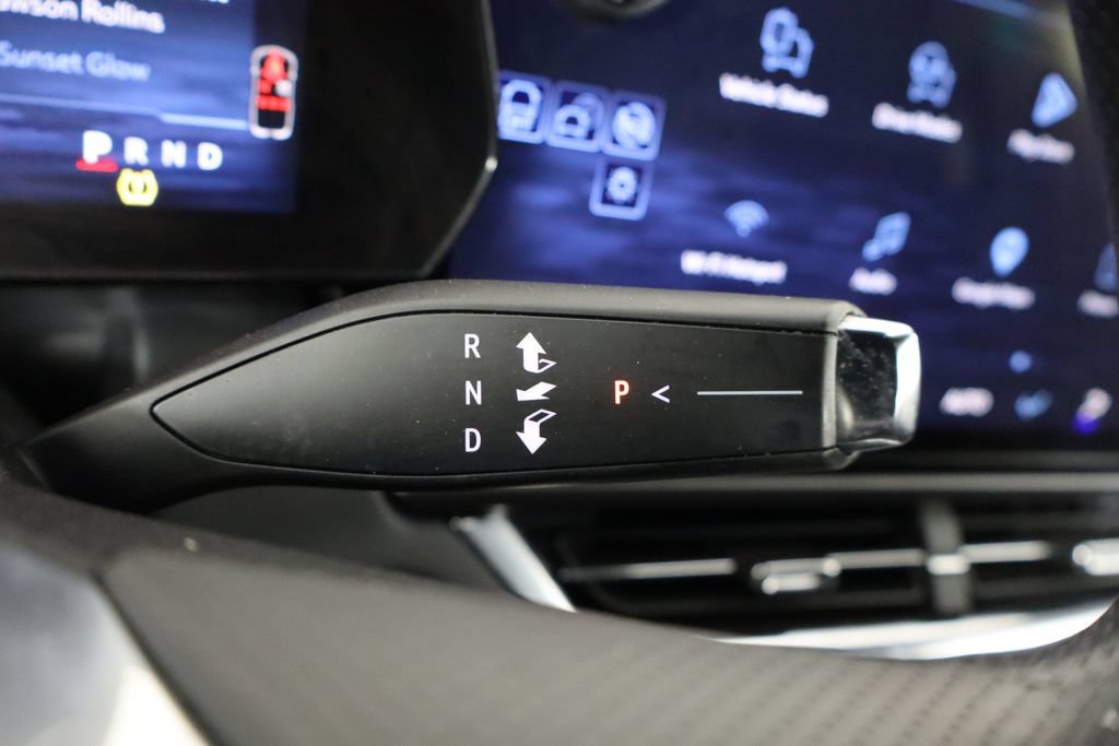 Used 2025 Chevrolet Equinox EV LT FWD image 17