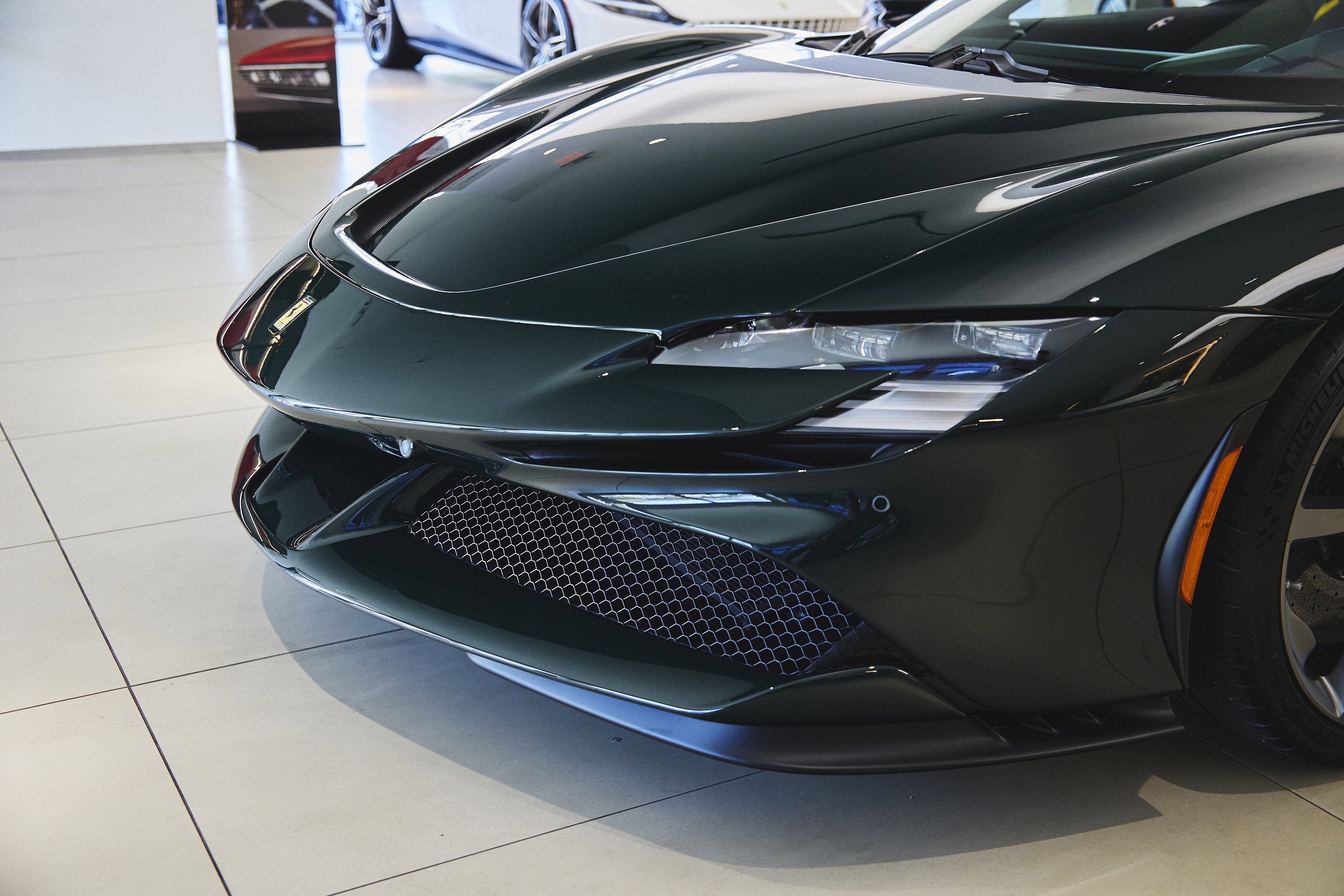 Used 2024 Ferrari SF90 Spider image 19