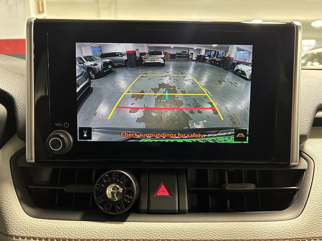Used 2023 Toyota RAV4 XLE image 31