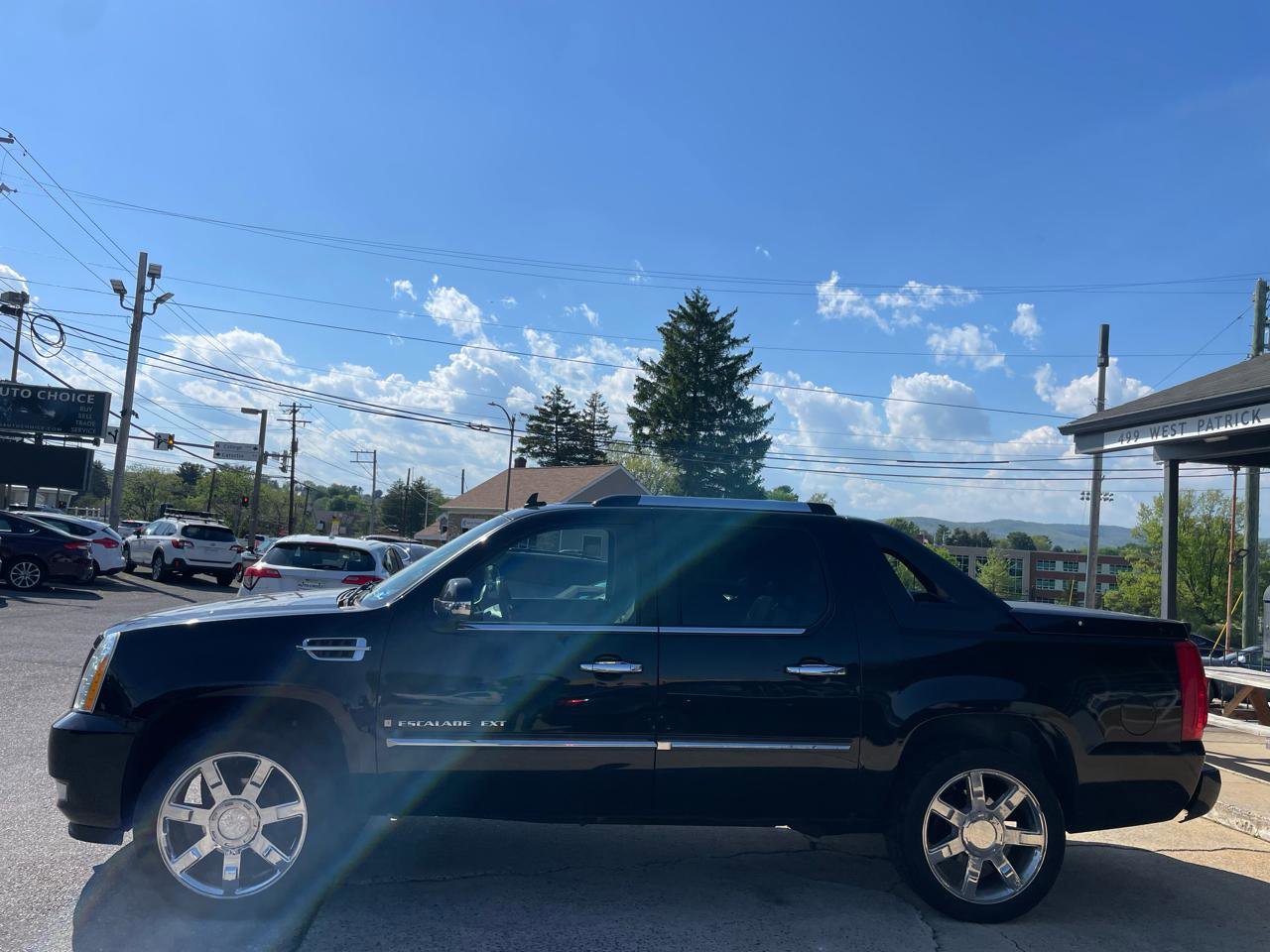 Used 2009 Cadillac Escalade EXT AWD/4WD image 7