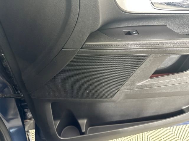 Used 2017 Chevrolet Equinox LT w/ Convenience Package image 29