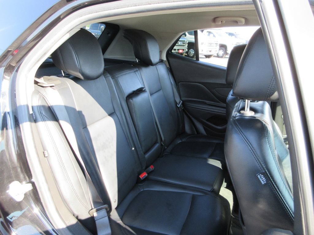 Certified 2022 Buick Encore Preferred w/ Safety Package AWD/4WD image 22