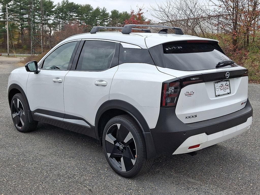 New 2026 Nissan Kicks SR w/ Cold Weather Package AWD/4WD image 4