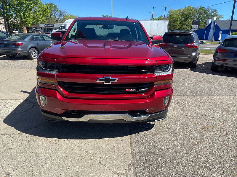 Used 2019 Chevrolet Silverado 1500 LT w/ All Star Edition AWD/4WD image 6