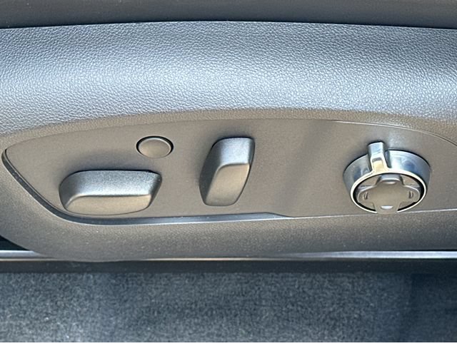 New 2026 GMC Acadia Denali Ultimate w/ LPO, Floor Liner Package FWD image 35