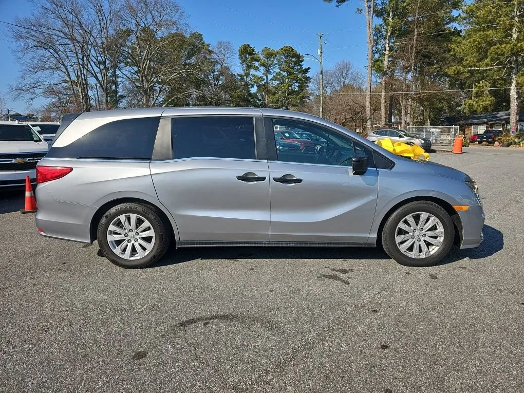 Used 2019 Honda Odyssey LX image 2