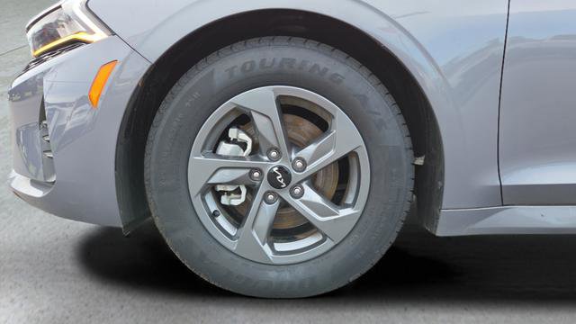 Used 2022 Kia K5 LX image 32