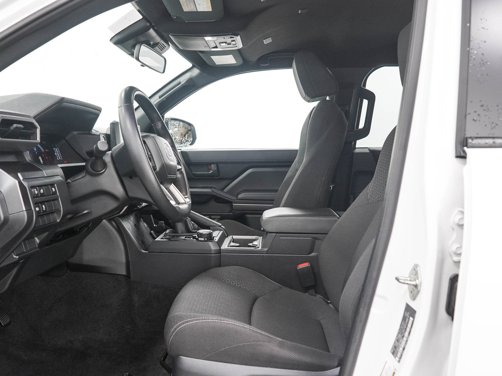 Used 2025 Toyota 4Runner SR5 AWD/4WD image 22