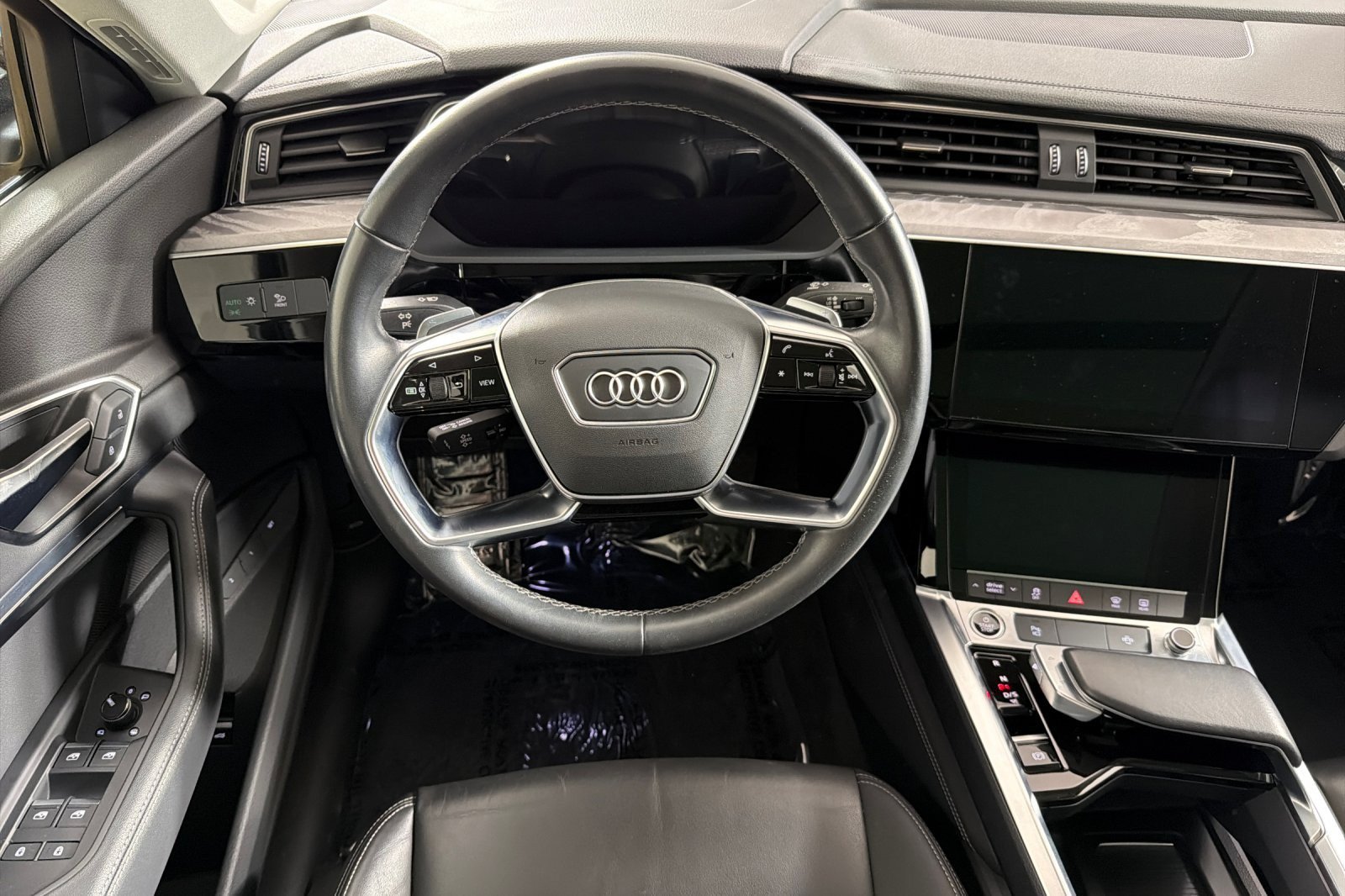 Used 2024 Audi Q8 e-tron Premium AWD/4WD image 13