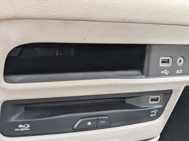 Used 2020 Chrysler Pacifica Touring-L image 15