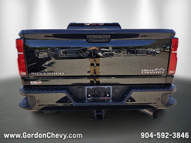 Used 2025 Chevrolet Silverado 2500 High Country w/ High Country Premium Package image 4