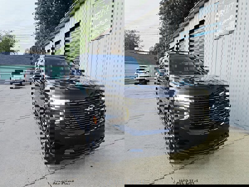 Used 2021 Chevrolet Tahoe RST w/ Luxury Package image 11