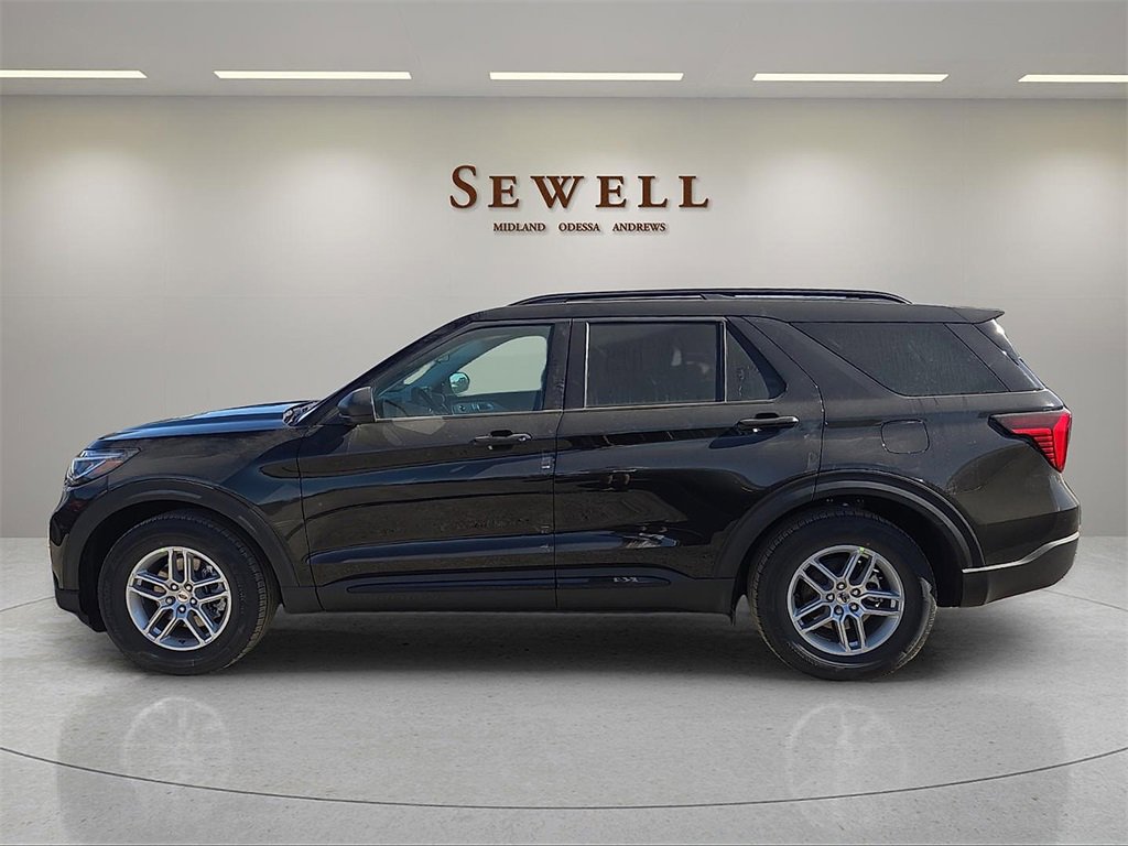 New 2026 Ford Explorer Active image 2