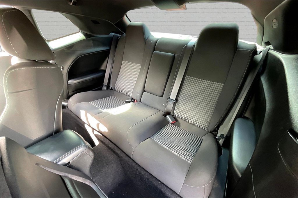 Used 2022 Dodge Challenger R/T RWD image 20