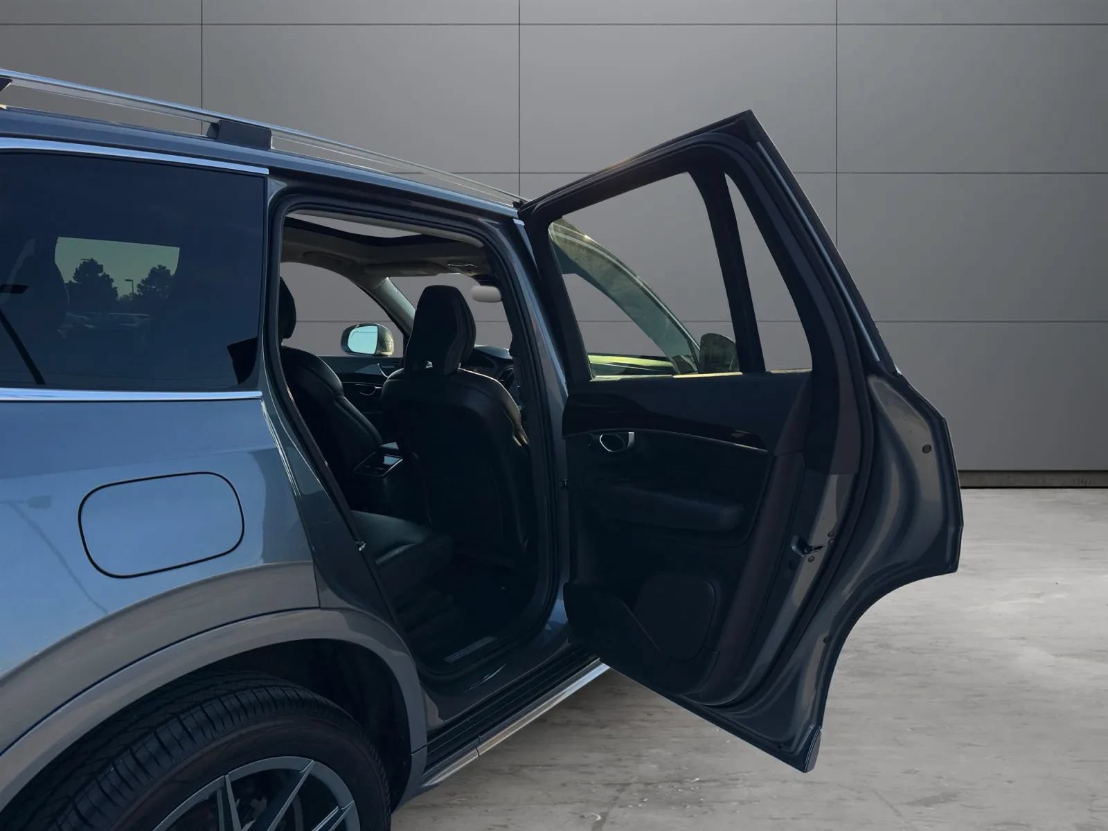 Used 2019 Volvo XC90 T6 Momentum w/ Advanced Package AWD/4WD image 20