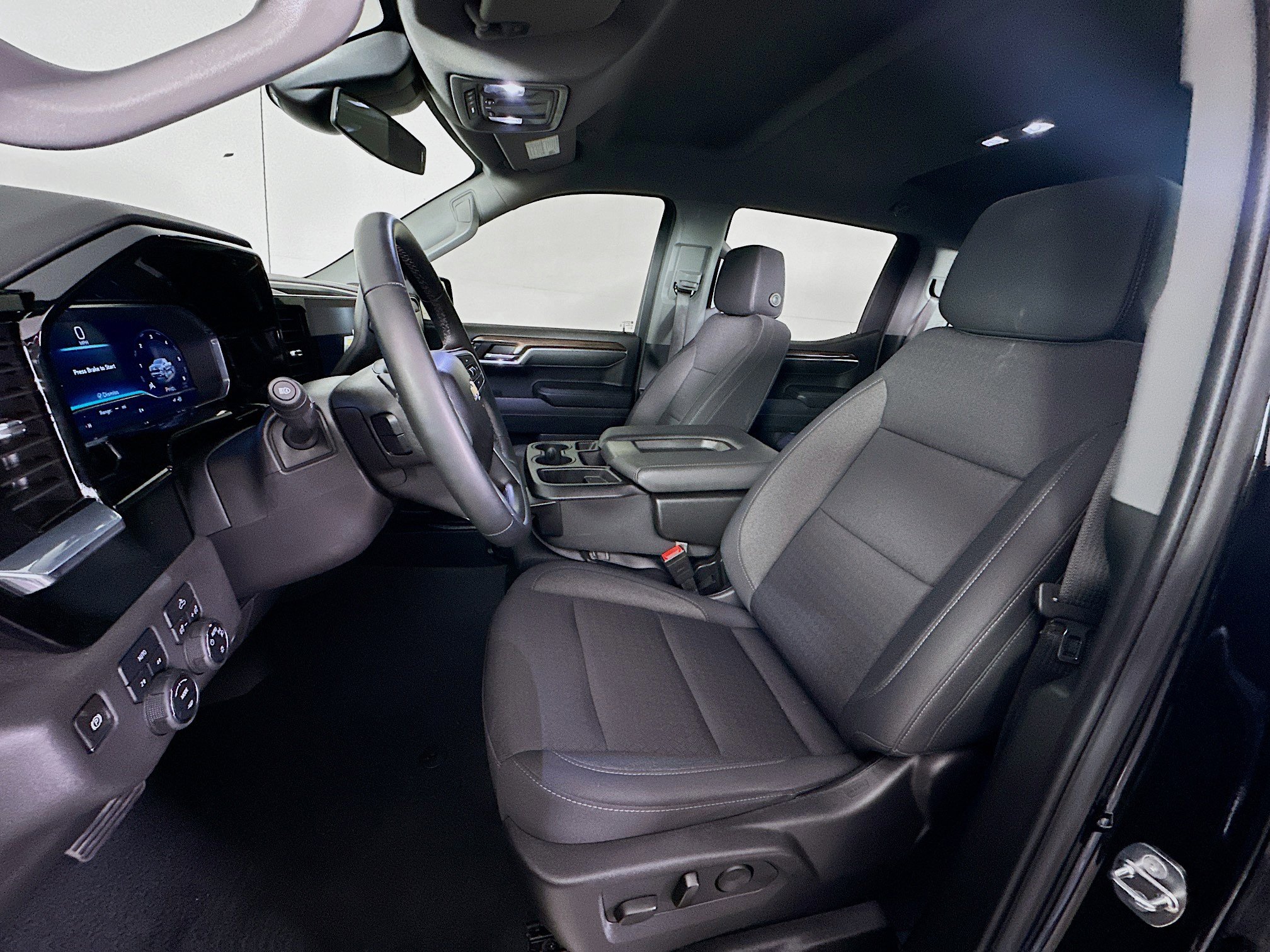 Used 2024 Chevrolet Silverado 1500 LT image 13