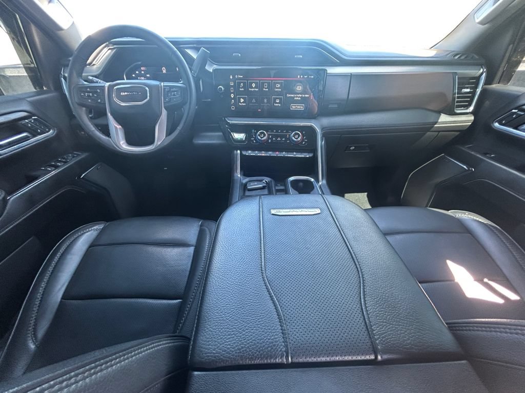 Used 2024 GMC Sierra 3500 Denali w/ Denali Reserve Package AWD/4WD image 11