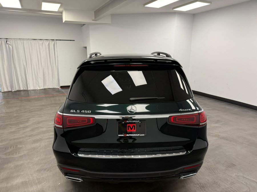 Used 2022 Mercedes-Benz GLS 450 4MATIC w/ AMG Line Exterior image 5