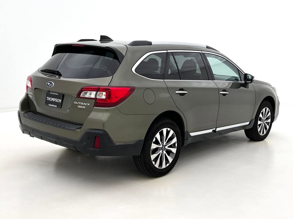 Used 2018 Subaru Outback 3.6R Touring image 7