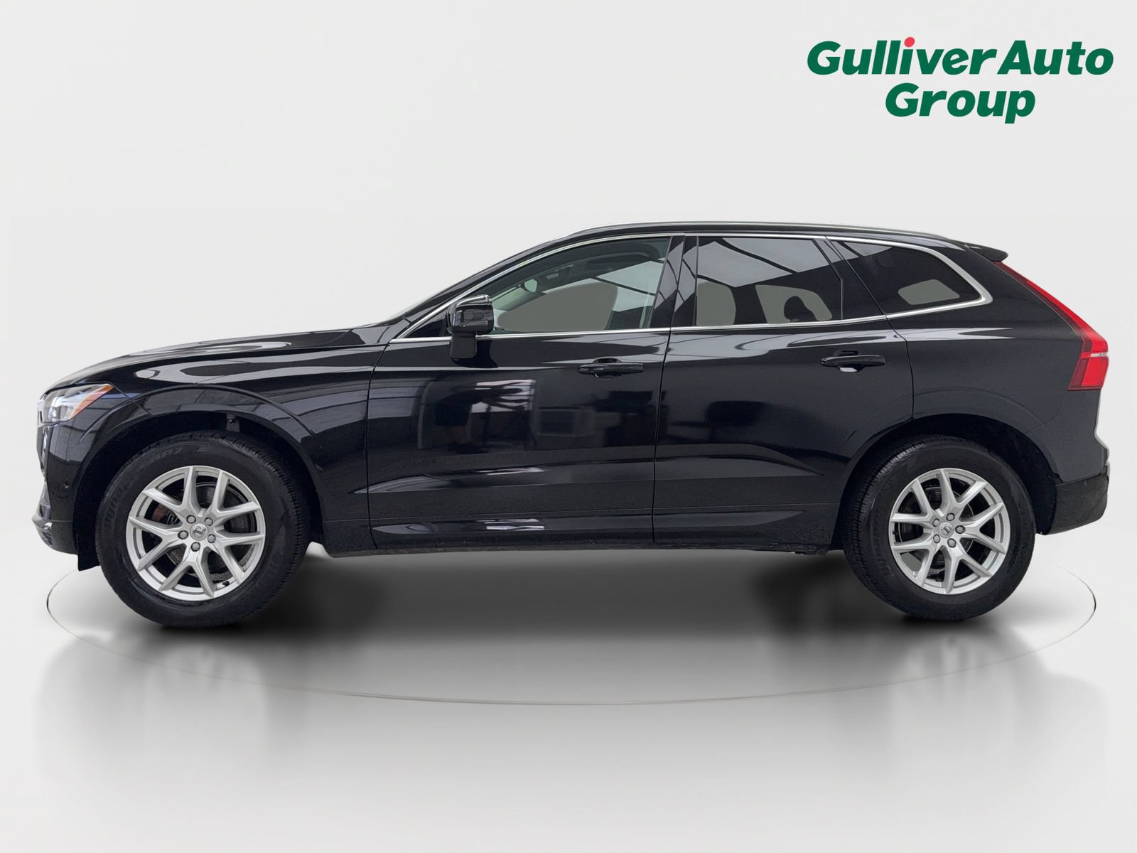Used 2019 Volvo XC60 T5 Momentum w/ Premium Package AWD/4WD image 3