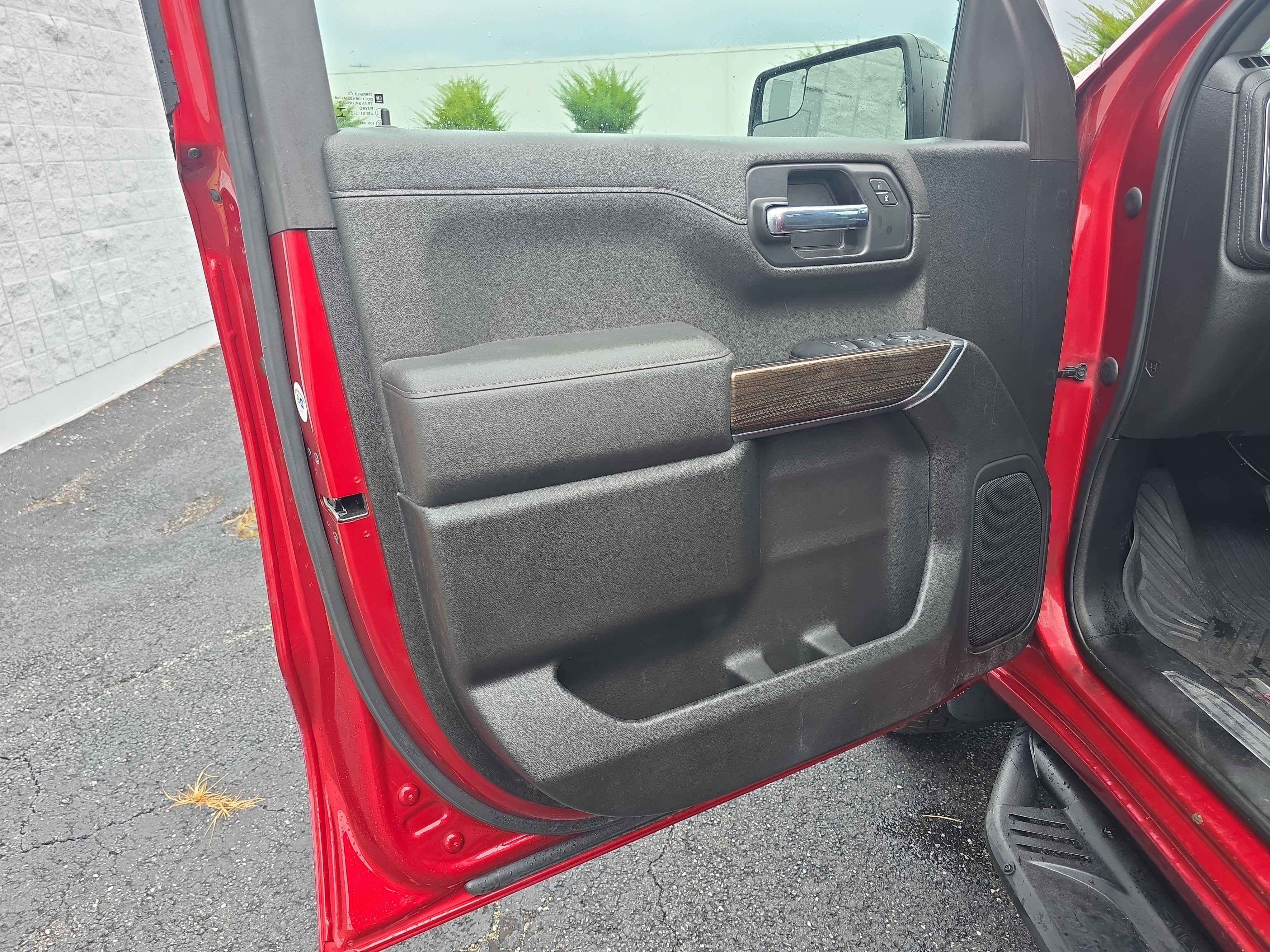 Used 2021 Chevrolet Silverado 1500 LT Trail Boss image 16