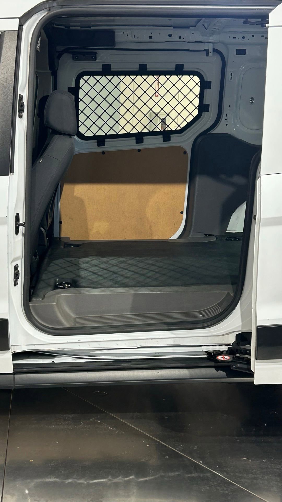 Used 2019 Ford Transit Connect XL FWD image 37