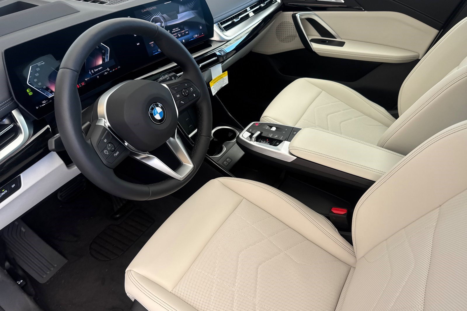 New 2027 BMW X1 xDrive28i AWD/4WD image 4