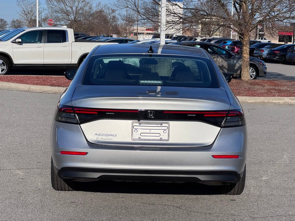 New 2025 Honda Accord SE image 10