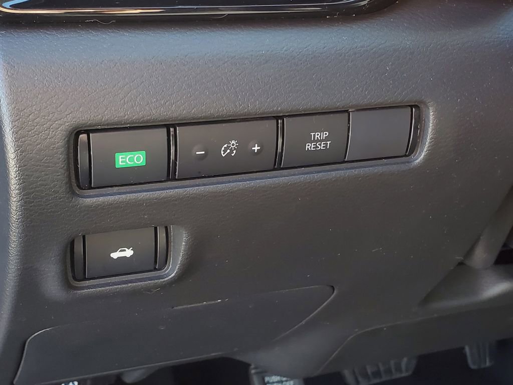 Used 2023 Nissan Sentra SV w/ Trunk Package image 13