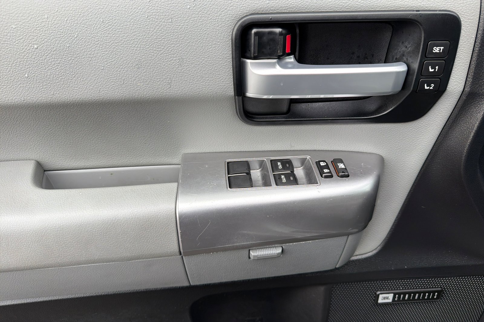 Used 2019 Toyota Sequoia Limited w/ Safety & Convenience Package AWD/4WD image 12