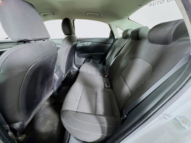 Used 2021 Kia Forte LXS FWD image 20