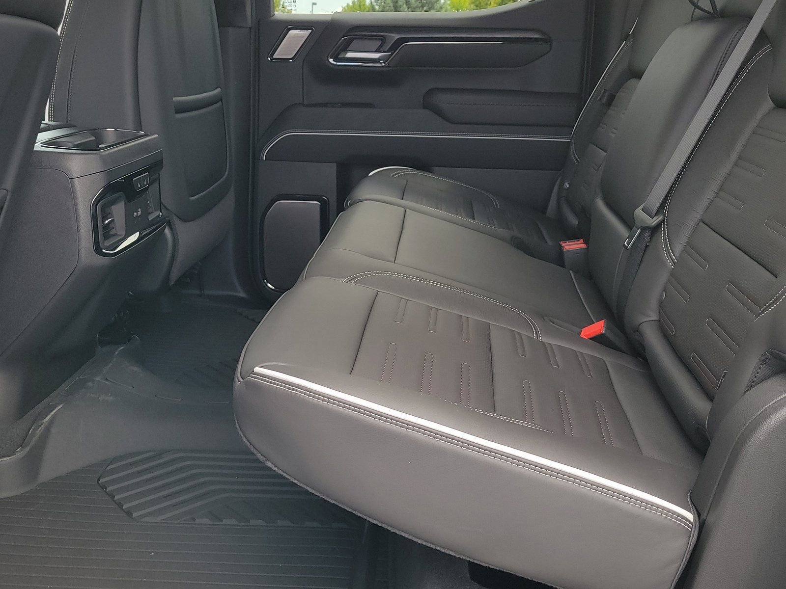 New 2026 GMC Sierra 1500 AT4X w/ AT4X AEV Edition image 7