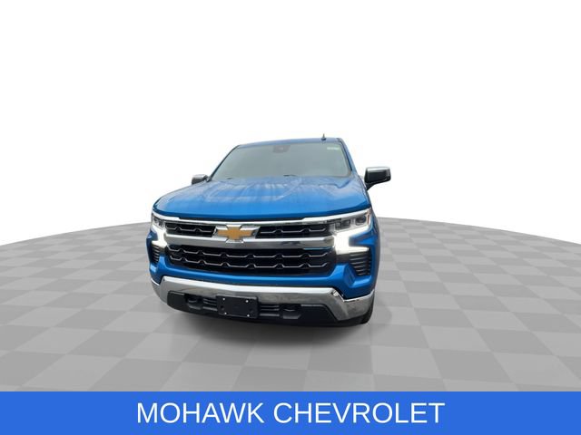 Used 2023 Chevrolet Silverado 1500 LT AWD/4WD image 3