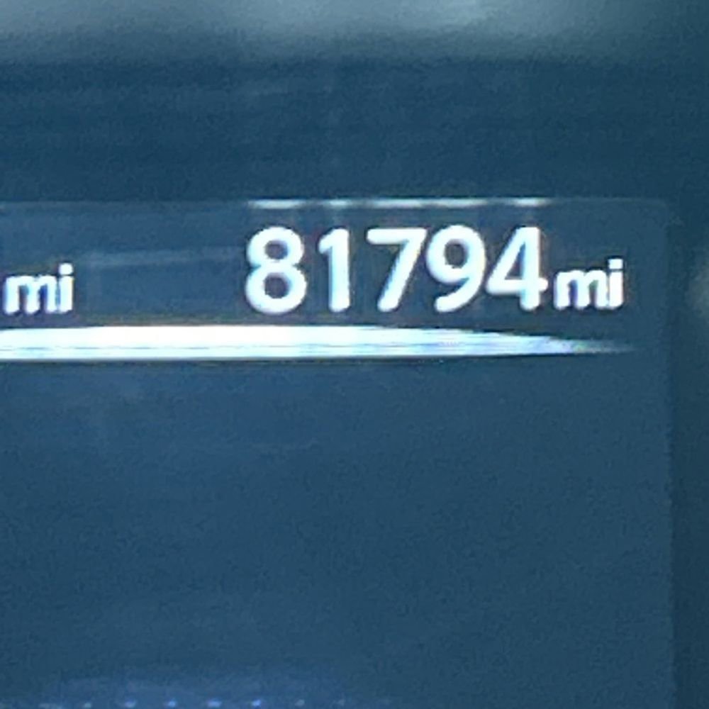 Used 2017 Nissan Titan SV image 8