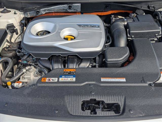 Used 2016 Hyundai Sonata Limited w/ Option Group 02 image 24