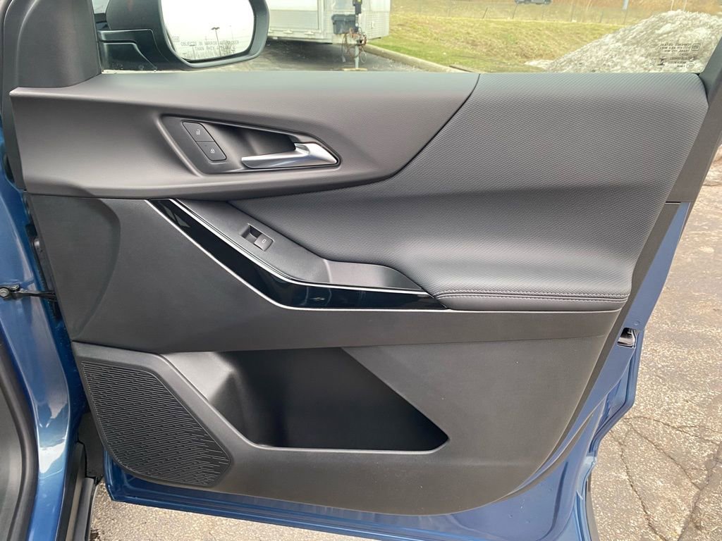 New 2026 Chevrolet Equinox LT w/ Midnight Edition image 19