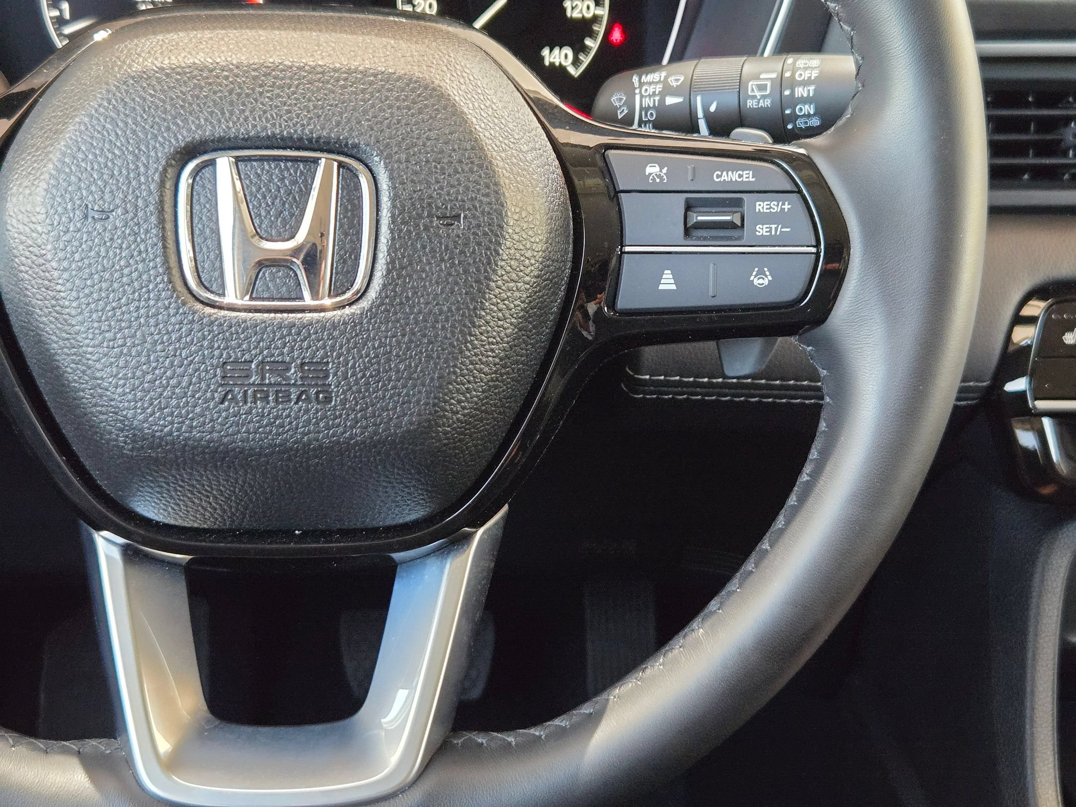 Used 2025 Honda Pilot EX-L image 22
