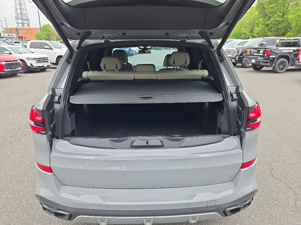 Used 2024 BMW X5 M60i AWD/4WD image 60