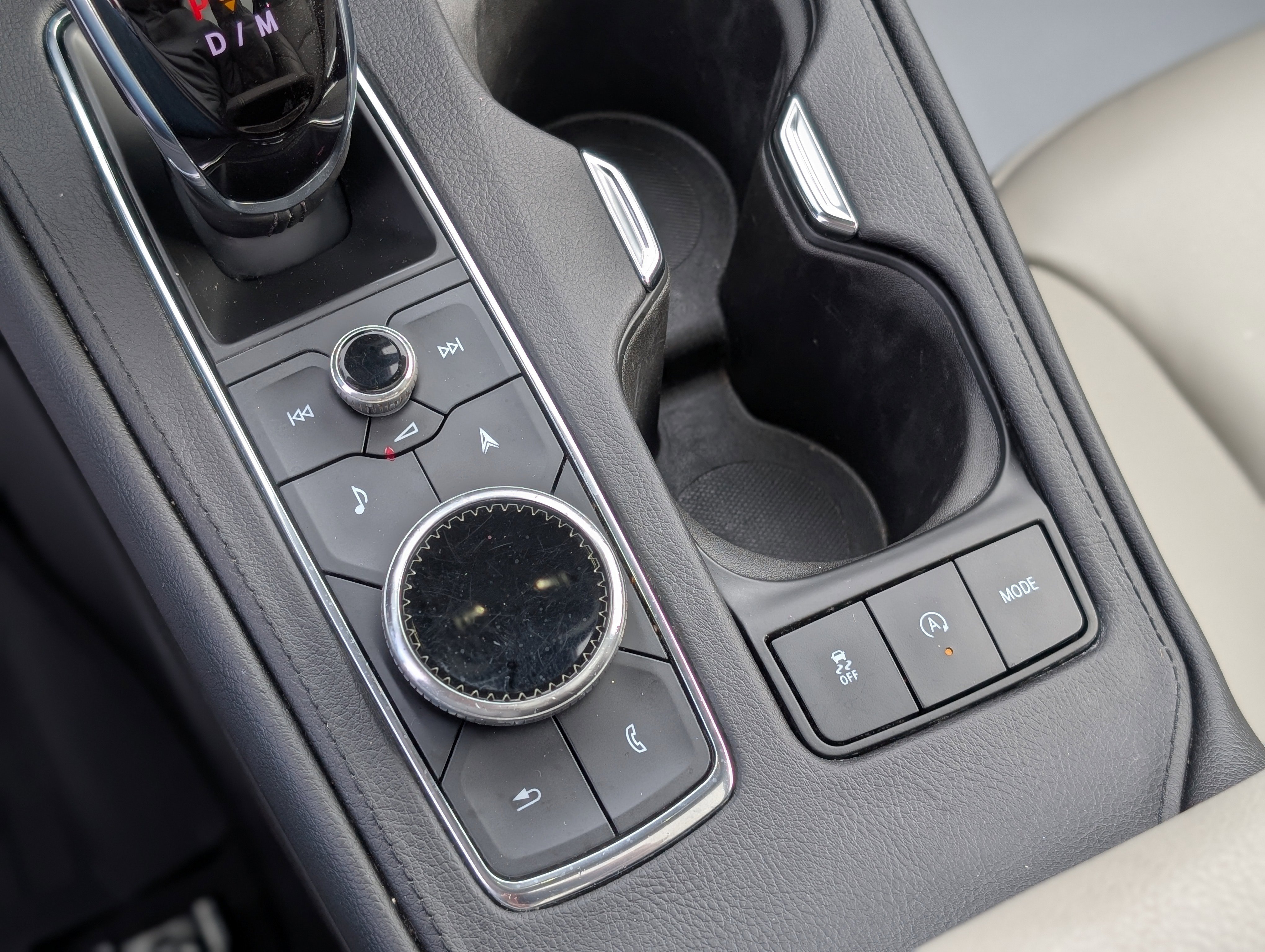 Used 2022 Cadillac XT4 Premium Luxury w/ Sun And Sound Package image 27