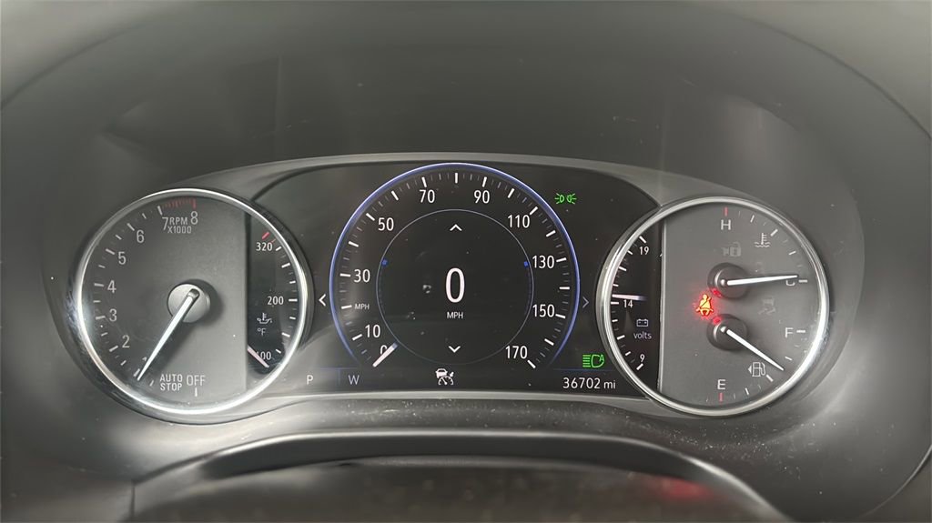 Used 2023 Buick Enclave Avenir image 18