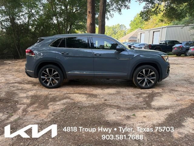 Used 2025 Volkswagen Atlas Cross Sport SEL Premium R-Line AWD/4WD image 13