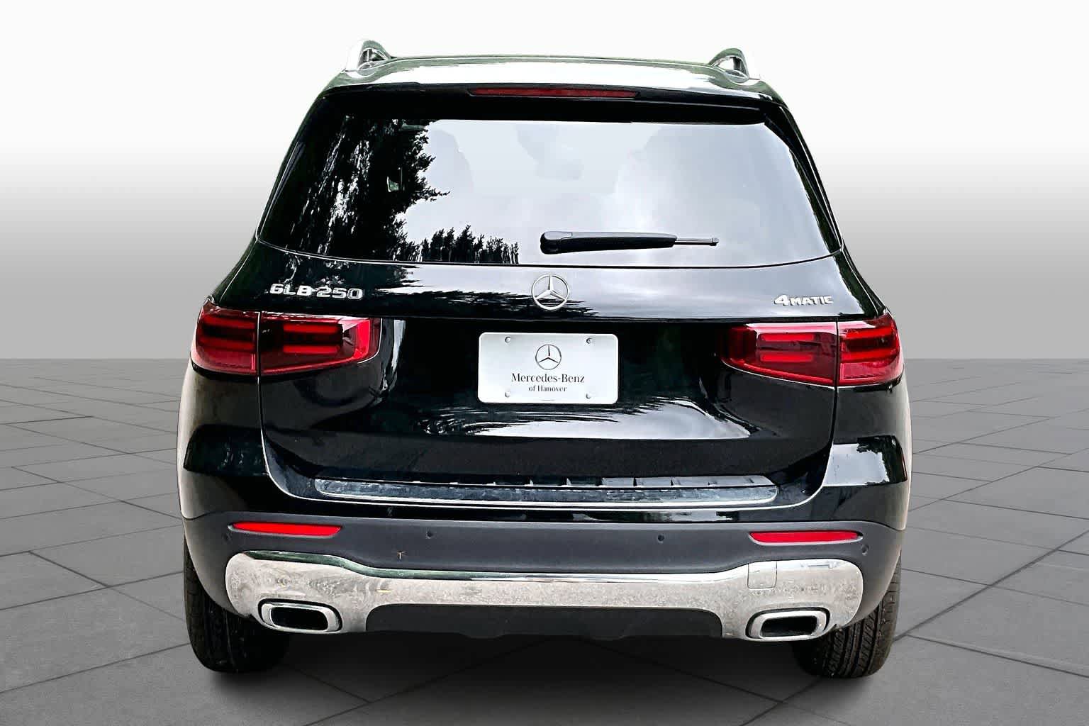 New 2026 Mercedes-Benz GLB 250 4MATIC image 5
