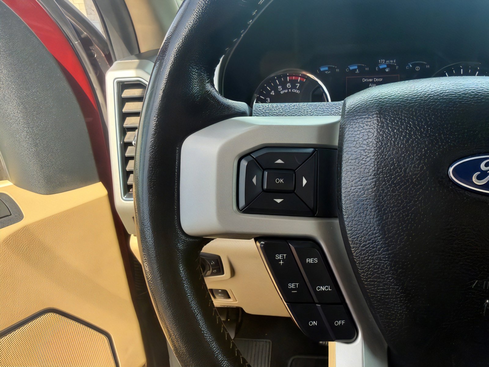 Used 2019 Ford F250 Lariat w/ Lariat Ultimate Package image 25