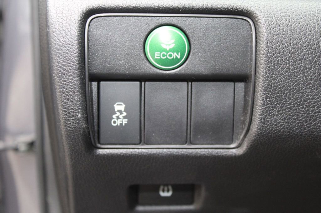 Used 2017 Honda Accord Sport image 24