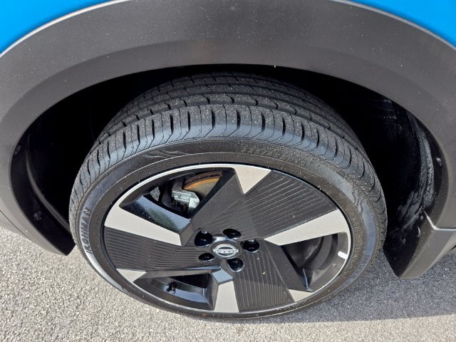 Used 2025 Nissan Kicks SR AWD/4WD image 24