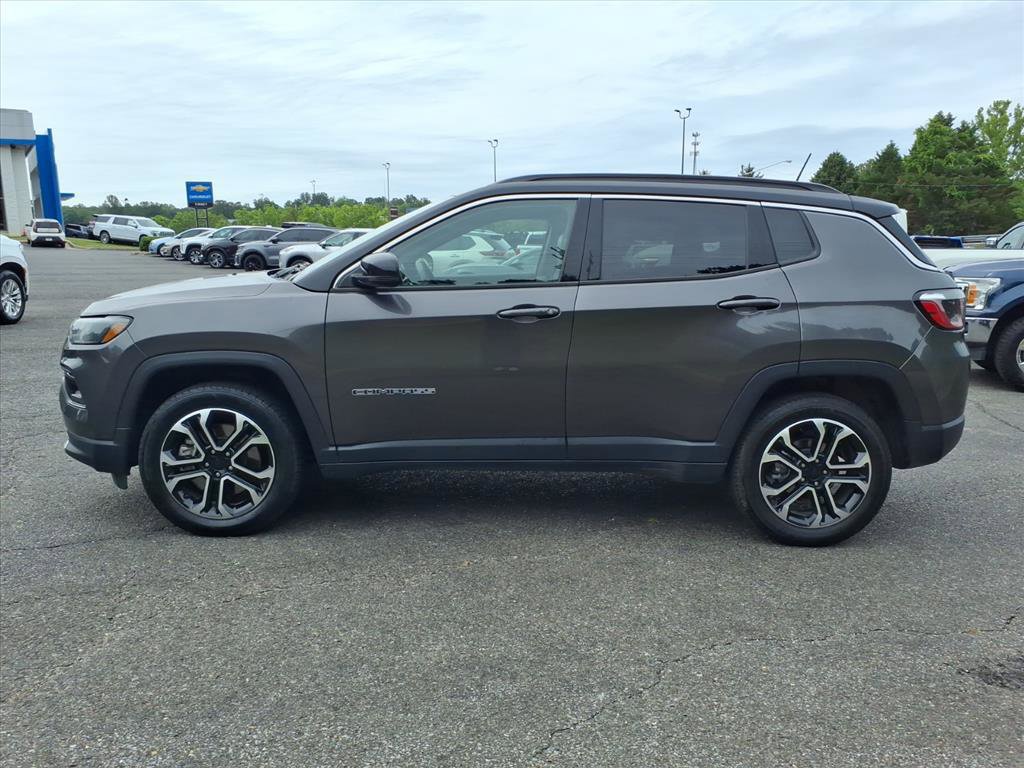 Used 2024 Jeep Compass Limited AWD/4WD image 7