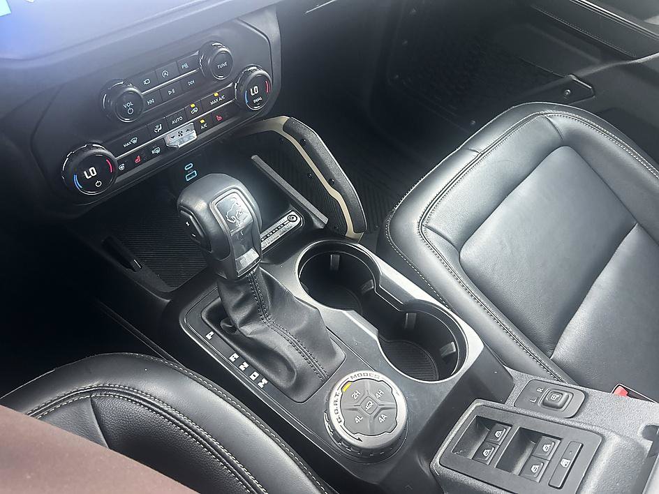 Used 2025 Ford Bronco Badlands AWD/4WD image 19