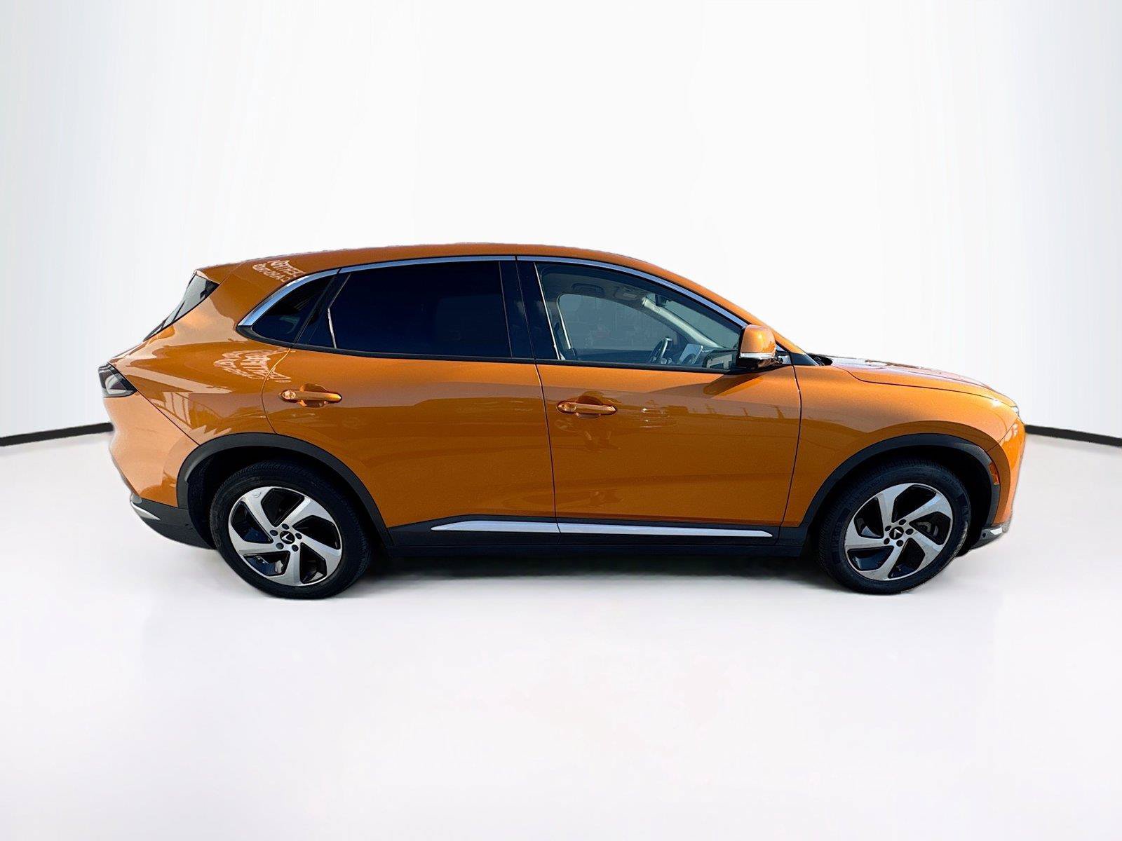 Used 2024 VinFast VF 8 Eco AWD/4WD image 6