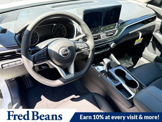 New 2025 Nissan Altima 2.5 SR w/ SR Premium Package FWD image 7